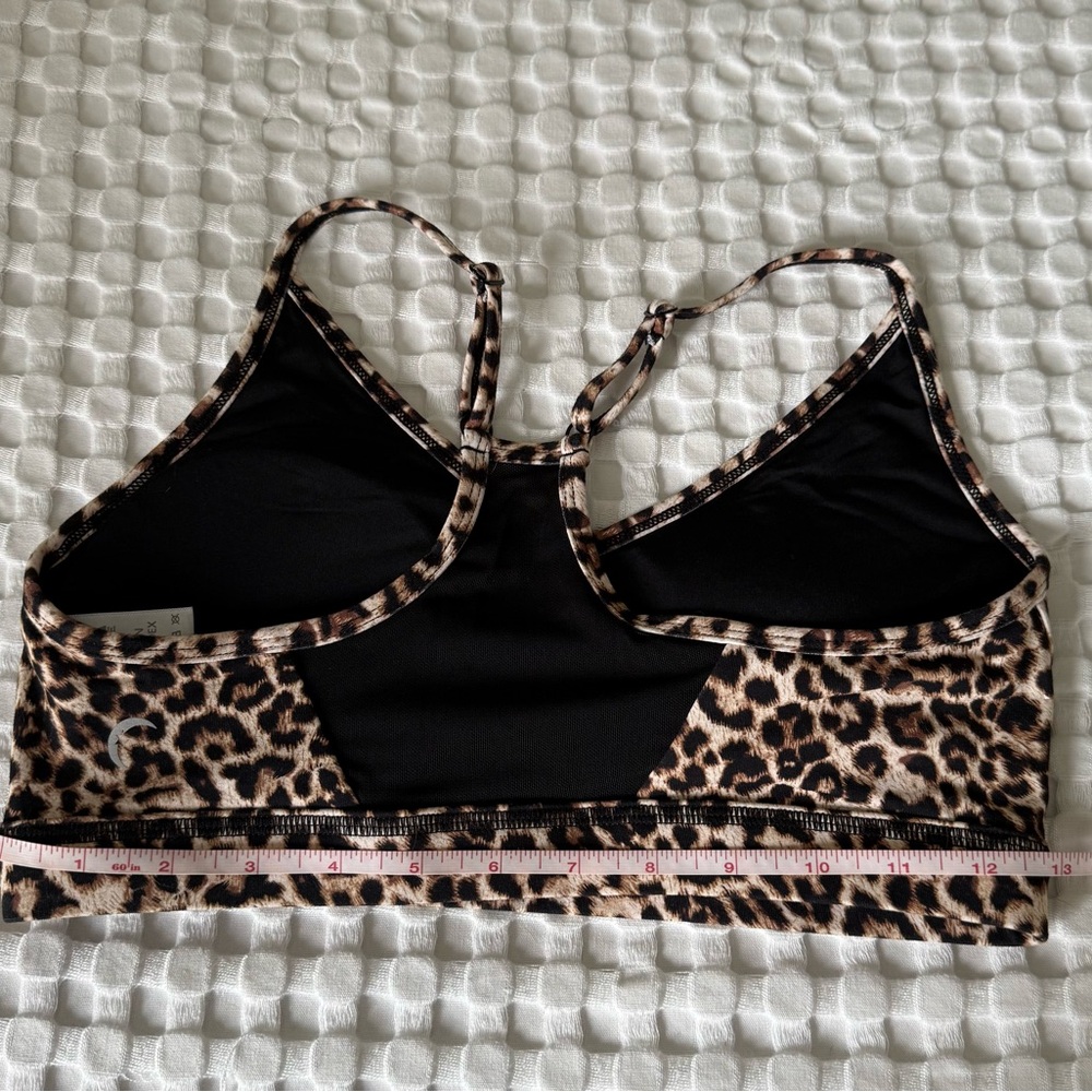 22. Zyia Leopard print Sports Bra Intimates - Picture 2 of 4